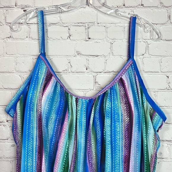 Swimsuits for All Lightweight Scoop Neck Striped Blouson Tankini Top - Picture 4 of 13